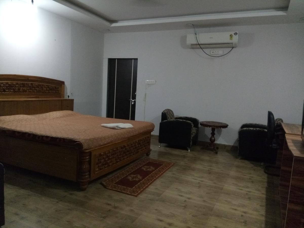 Grand Celebration Resort Rāipur エクステリア 写真
